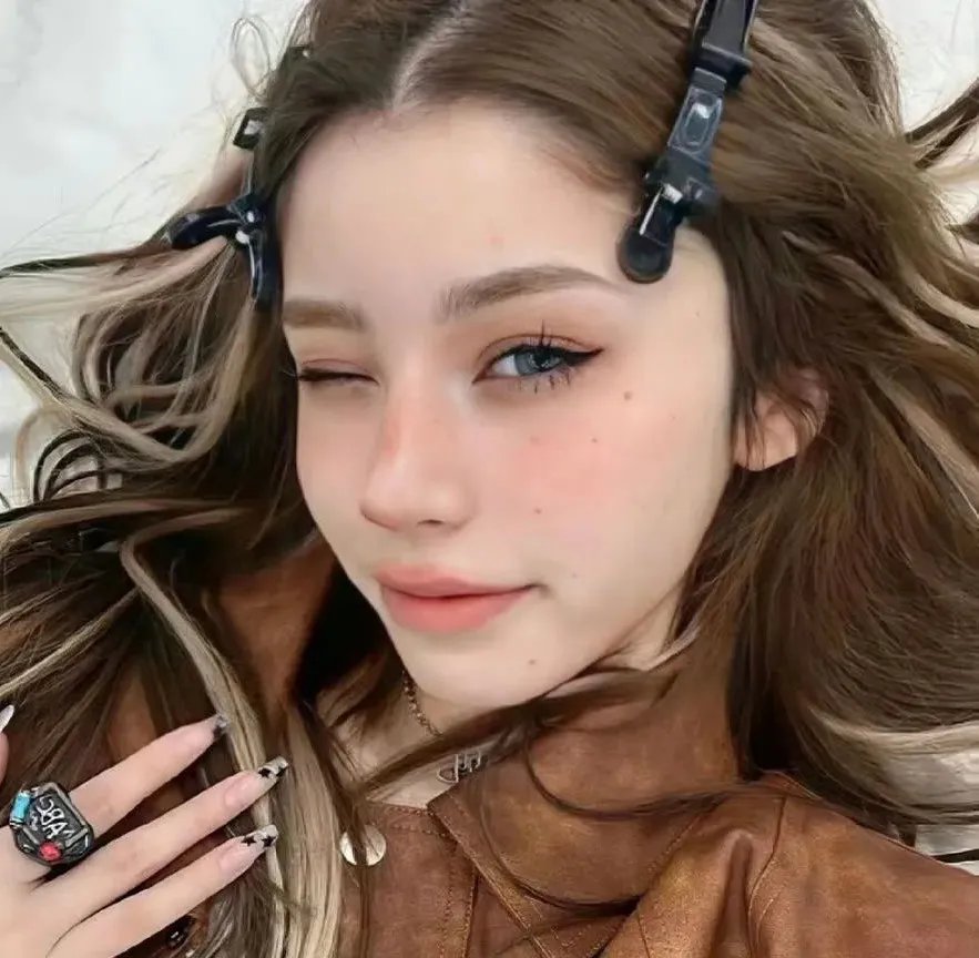 甜心灵媒